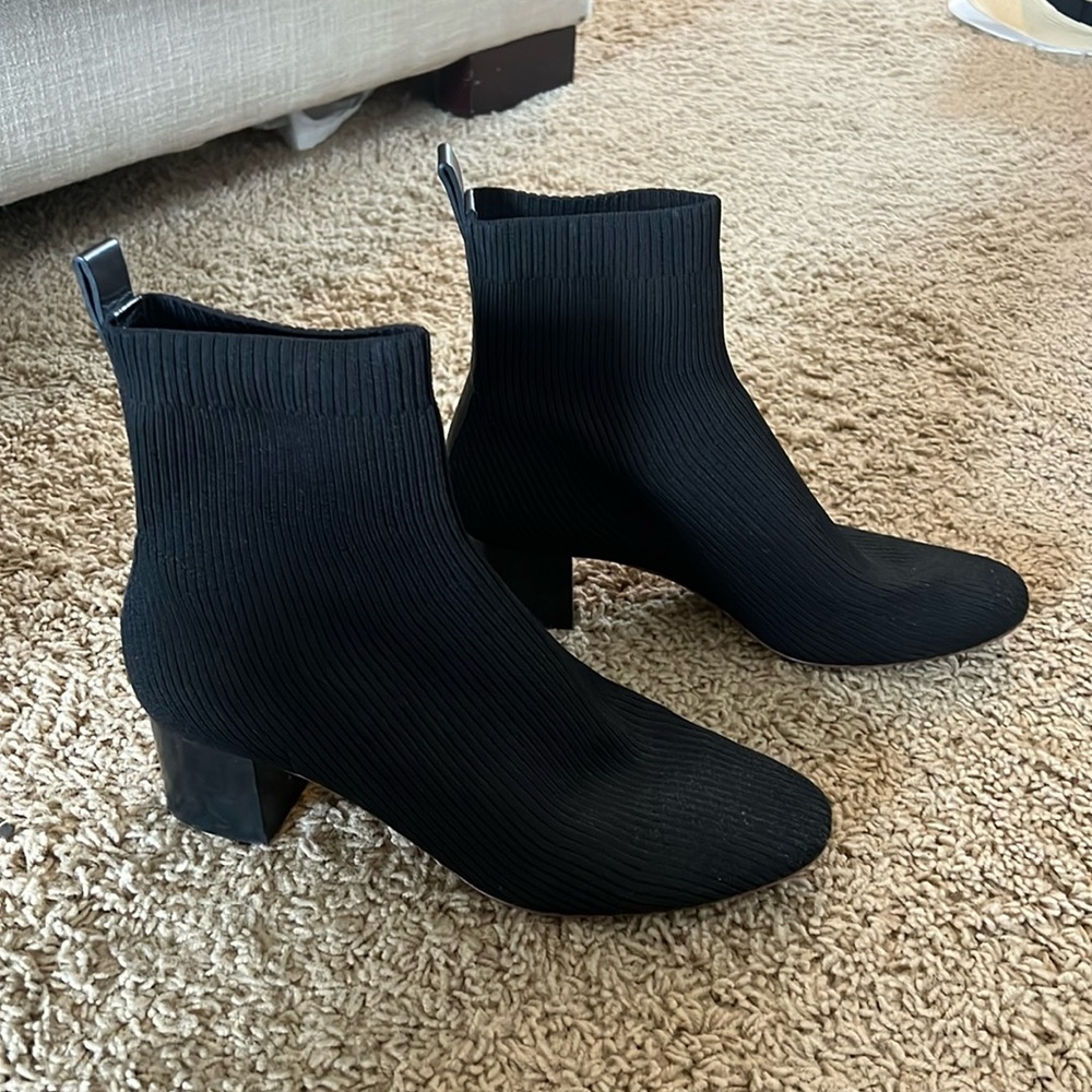 Everlane Black Glove Boots - Size 10